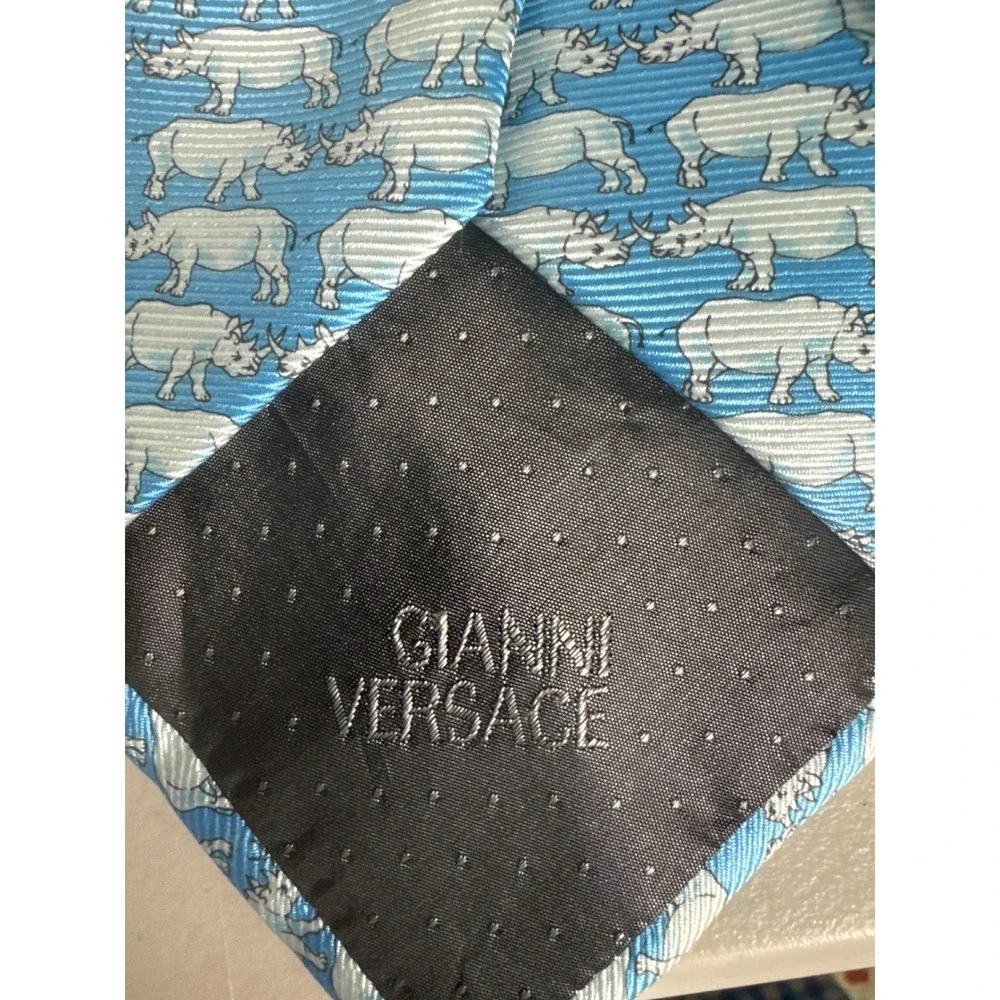Gianni Versace Mens Silk Tie Light Blue White Rhinoceros Animal Print Italy - Picture 3 of 6